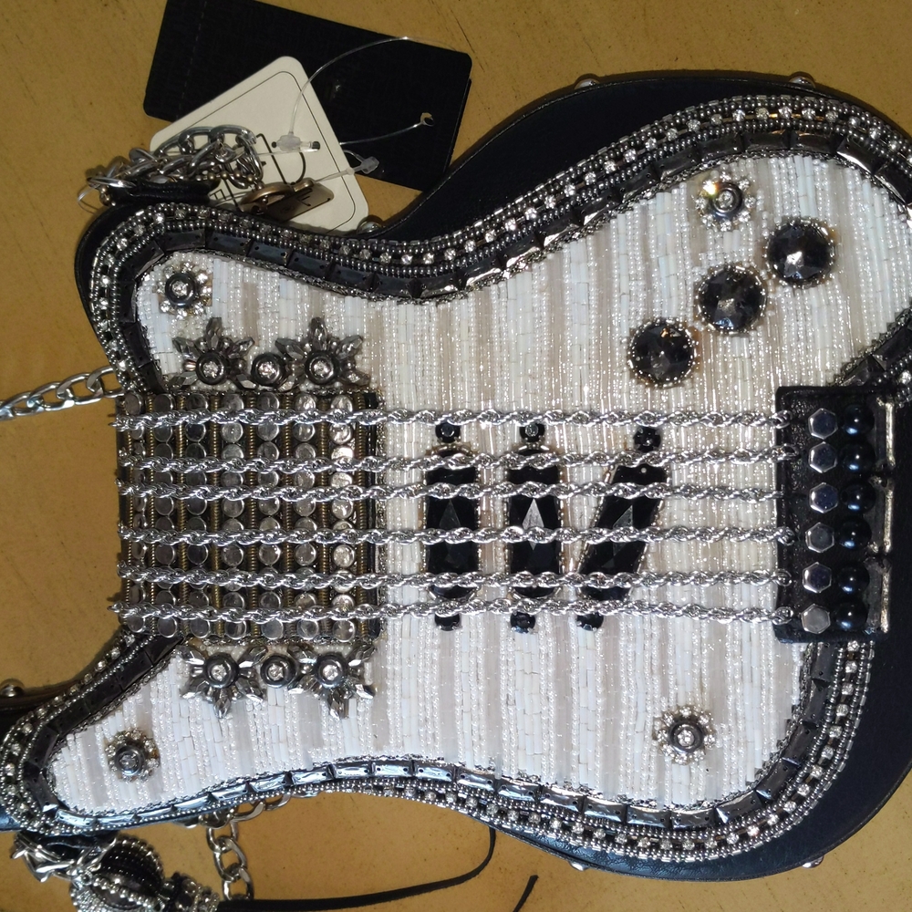 Hard Rock Mary Frances Leather Cross Body Guitar Bag 🎉HP🎉 - Picture 3 of 12